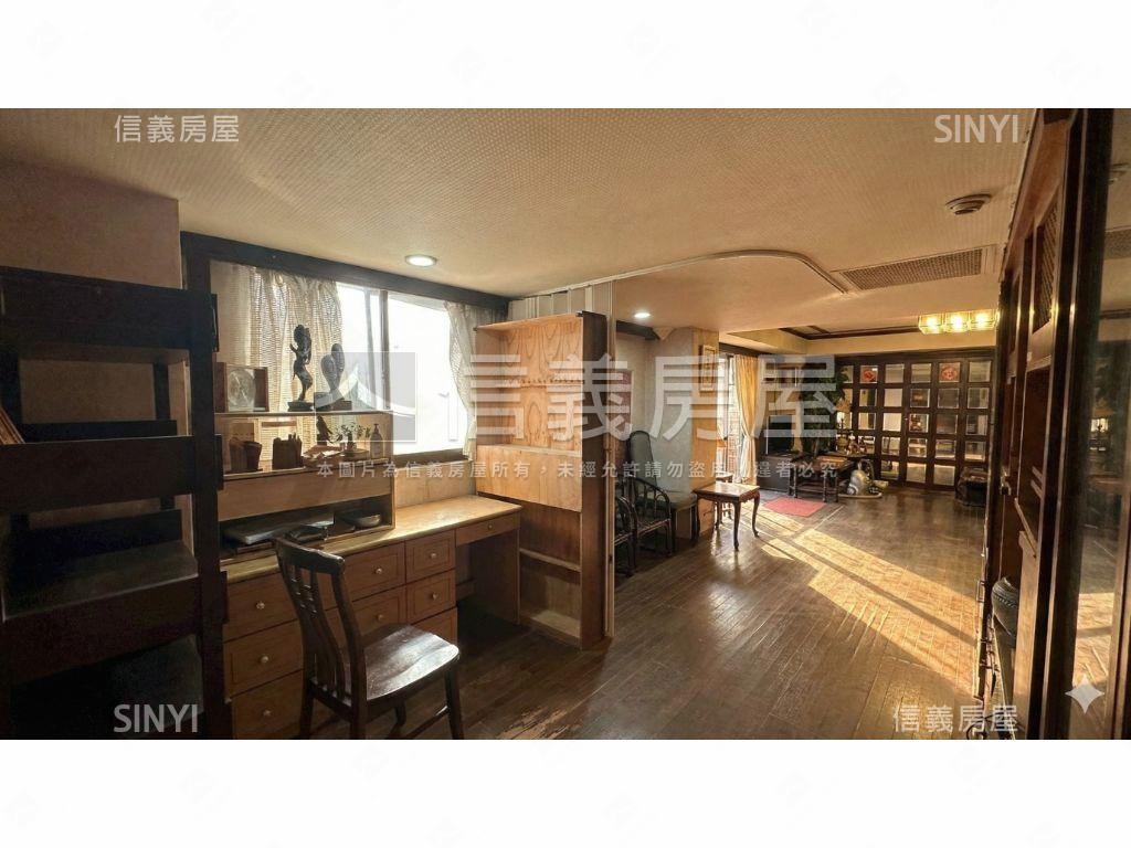 挹翠｜景觀無界｜眺１０１房屋室內格局與周邊環境