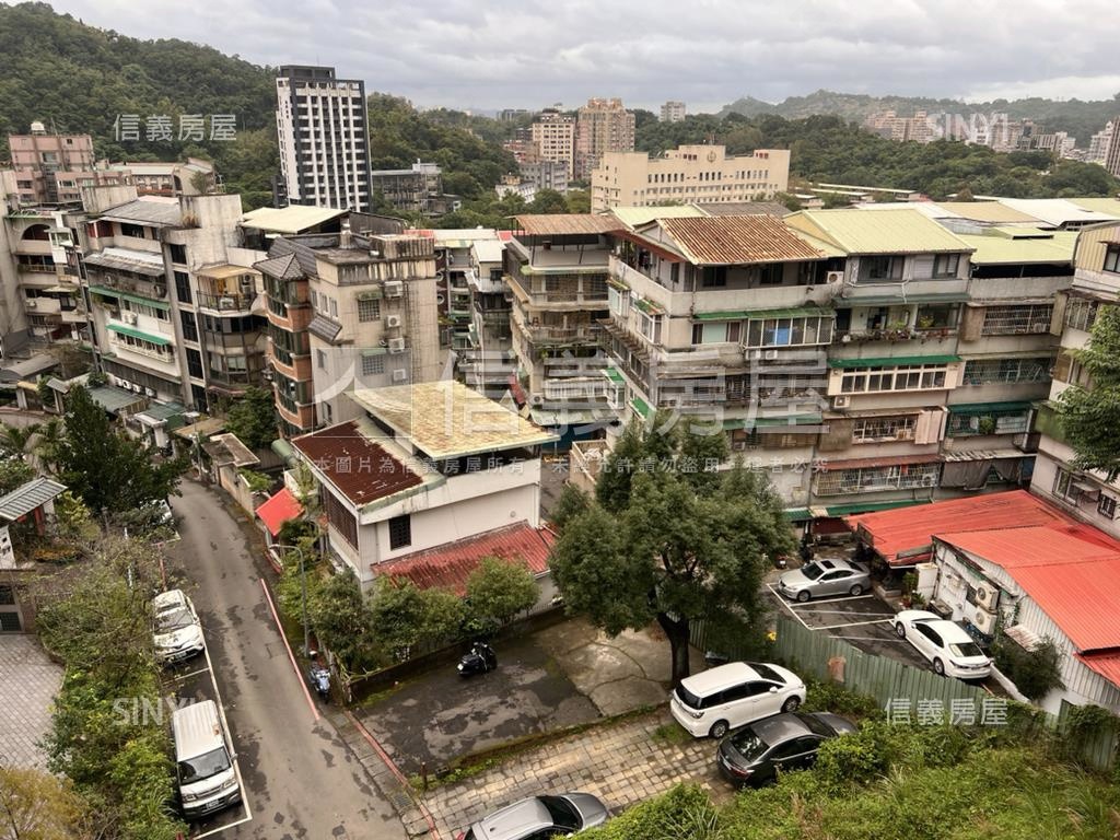 靜謐景觀華廈２房房屋室內格局與周邊環境