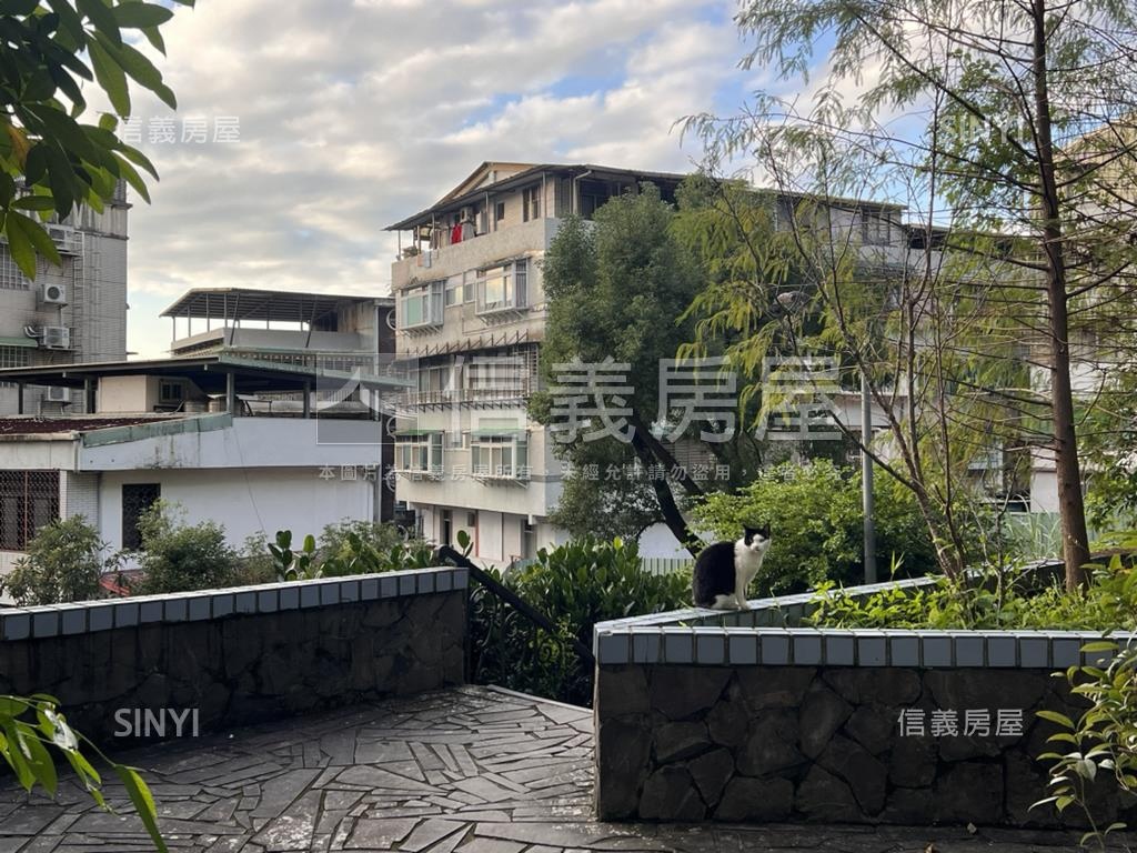 靜謐景觀華廈２房房屋室內格局與周邊環境