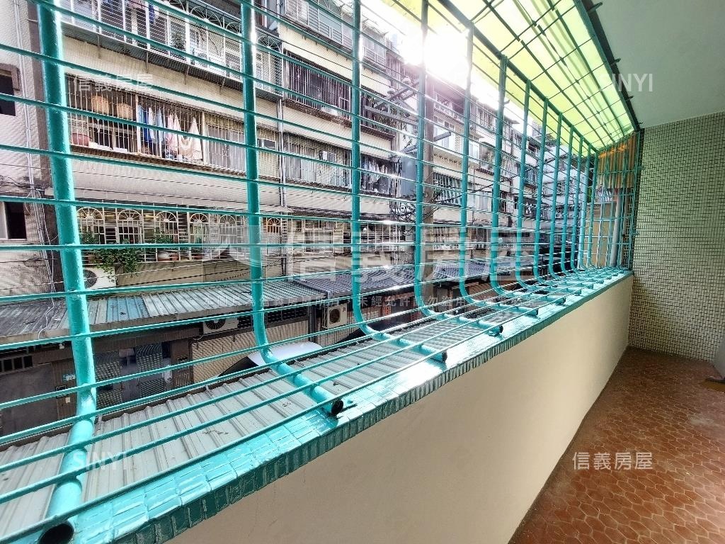 活巷公寓三房黃金二樓房屋室內格局與周邊環境