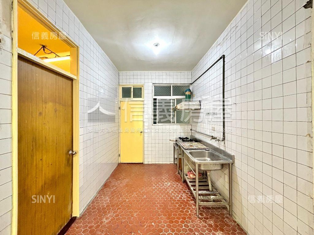 活巷公寓三房黃金二樓房屋室內格局與周邊環境