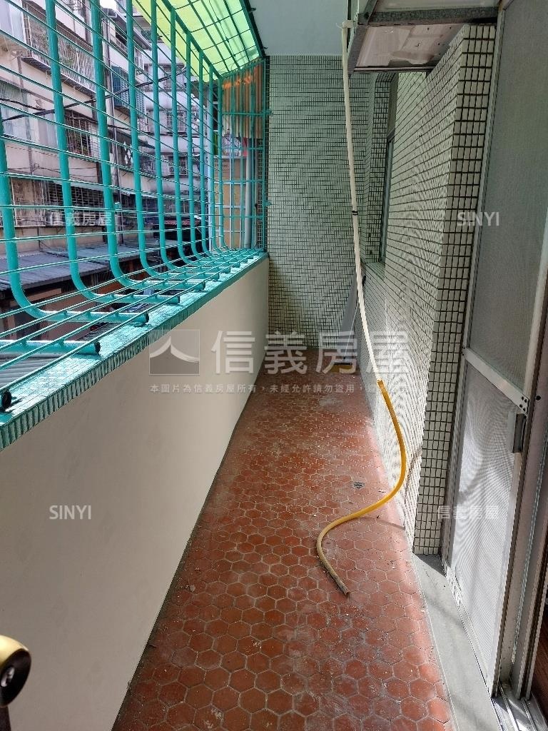 活巷公寓三房黃金二樓房屋室內格局與周邊環境