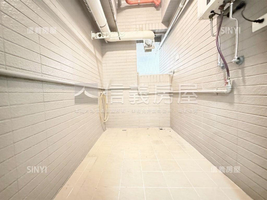 森粼雙衛浴開窗三房大平車房屋室內格局與周邊環境