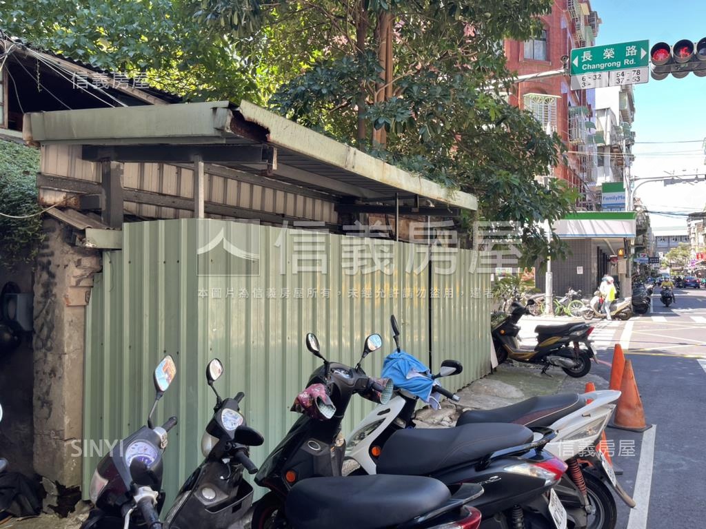 三重安和路土地房屋室內格局與周邊環境