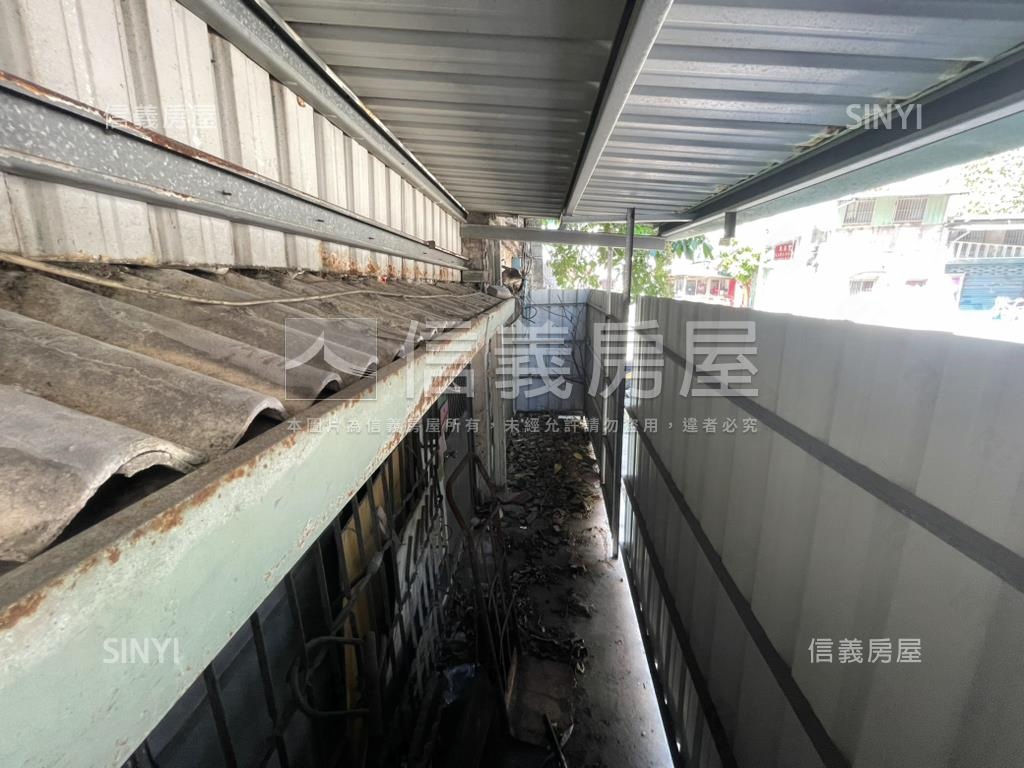 三重安和路土地房屋室內格局與周邊環境