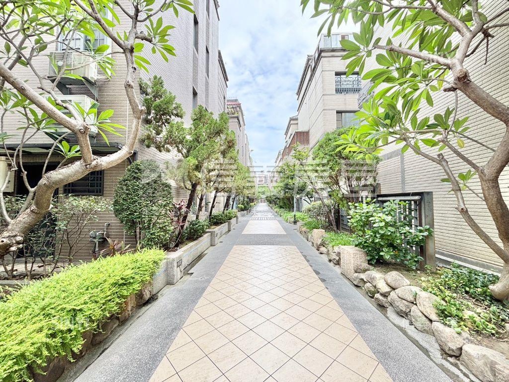 夯｜中國醫名邸｜領袖天悅房屋室內格局與周邊環境