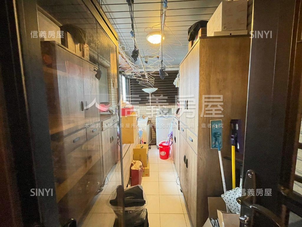 文山秀樹綠意美景三房車位房屋室內格局與周邊環境