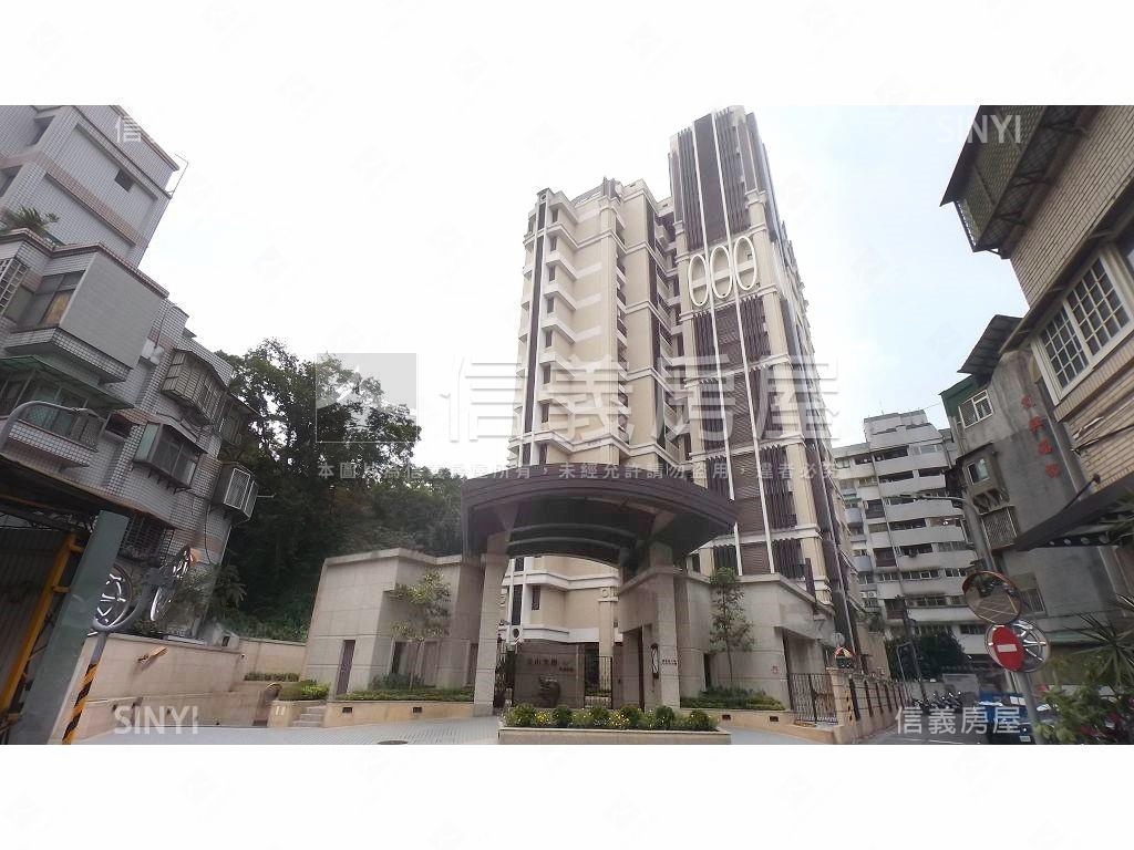 文山秀樹綠意美景三房車位房屋室內格局與周邊環境