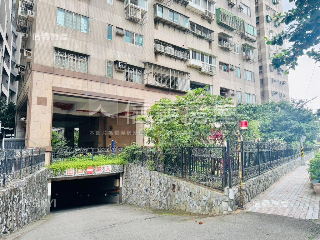 百年好合全天管理高樓兩房房屋室內格局與周邊環境