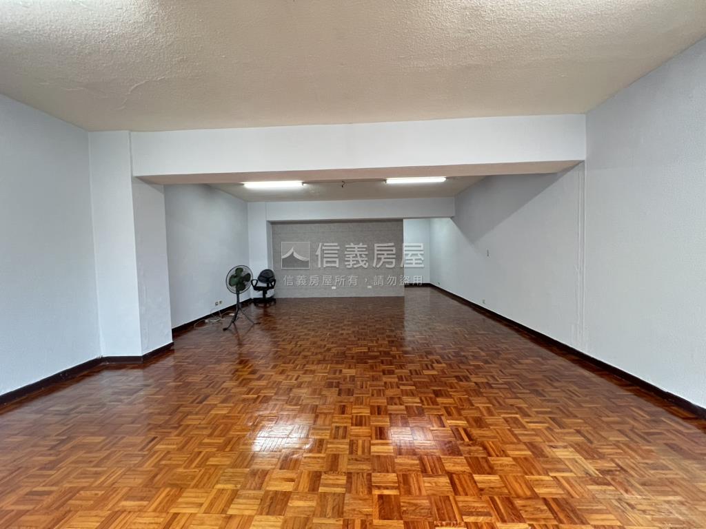 中崙大廈高樓採光屋房屋室內格局與周邊環境