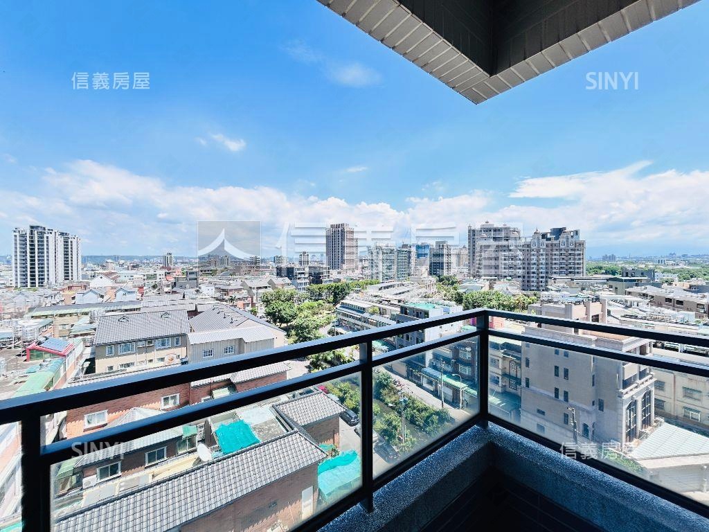 鼎燁領秀豪景三房車位房屋室內格局與周邊環境