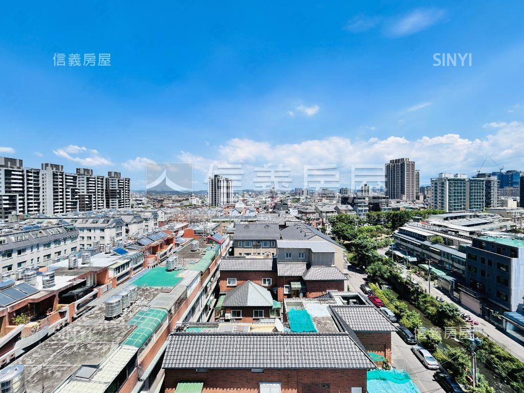 鼎燁領秀豪景三房車位房屋室內格局與周邊環境