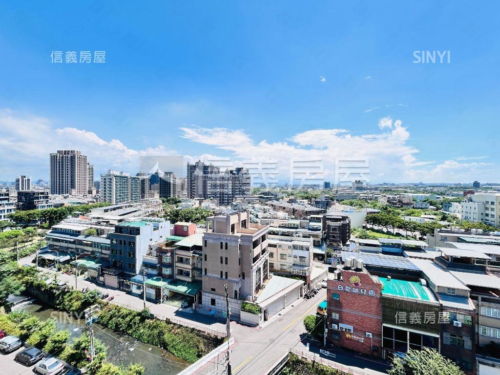 鼎燁領秀豪景三房車位房屋室內格局與周邊環境