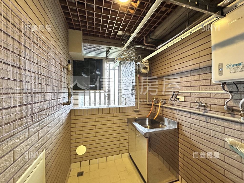 綠山棧高樓採光佳兩房車位房屋室內格局與周邊環境