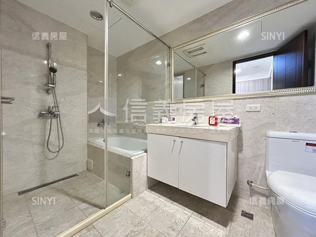 綠山棧高樓採光佳兩房車位房屋室內格局與周邊環境