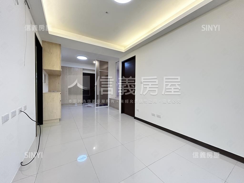 綠山棧高樓採光佳兩房車位房屋室內格局與周邊環境