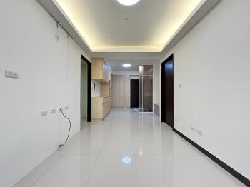 綠山棧高樓採光佳兩房車位