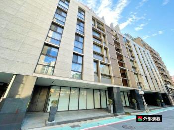 璞真裝潢採光四房美邸