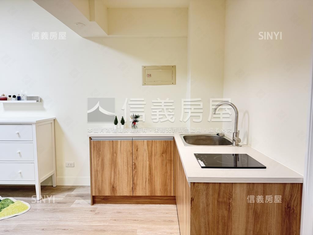 近美麗島２房２衛浴精美宅房屋室內格局與周邊環境