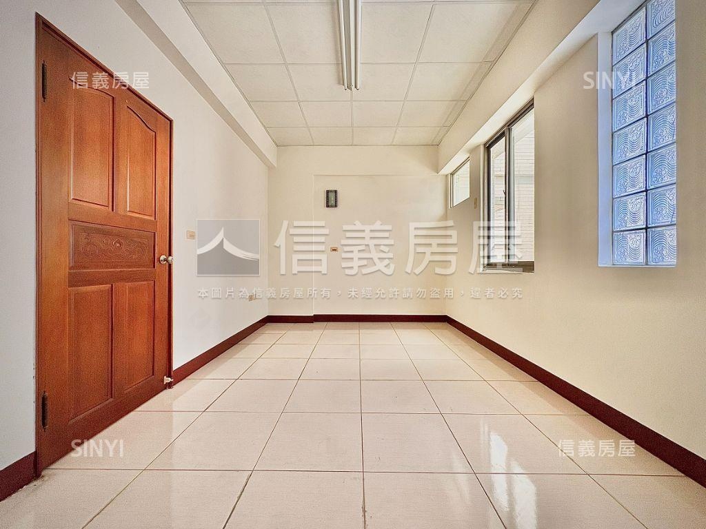 善化｜近夜市邊間大坪別墅房屋室內格局與周邊環境