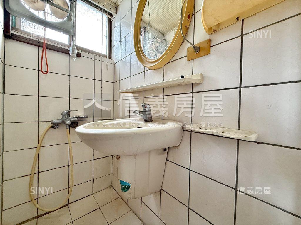 瑞聯套房正面公園房屋室內格局與周邊環境