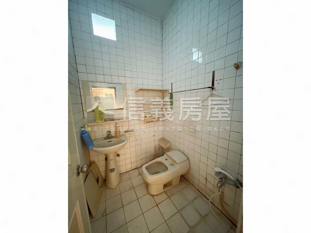 近輕軌，大空間低總價公寓房屋室內格局與周邊環境