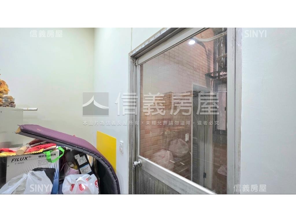 登峰２１優質店面房屋室內格局與周邊環境