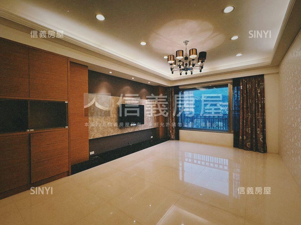 麗湖拓真鋼骨四房房屋室內格局與周邊環境