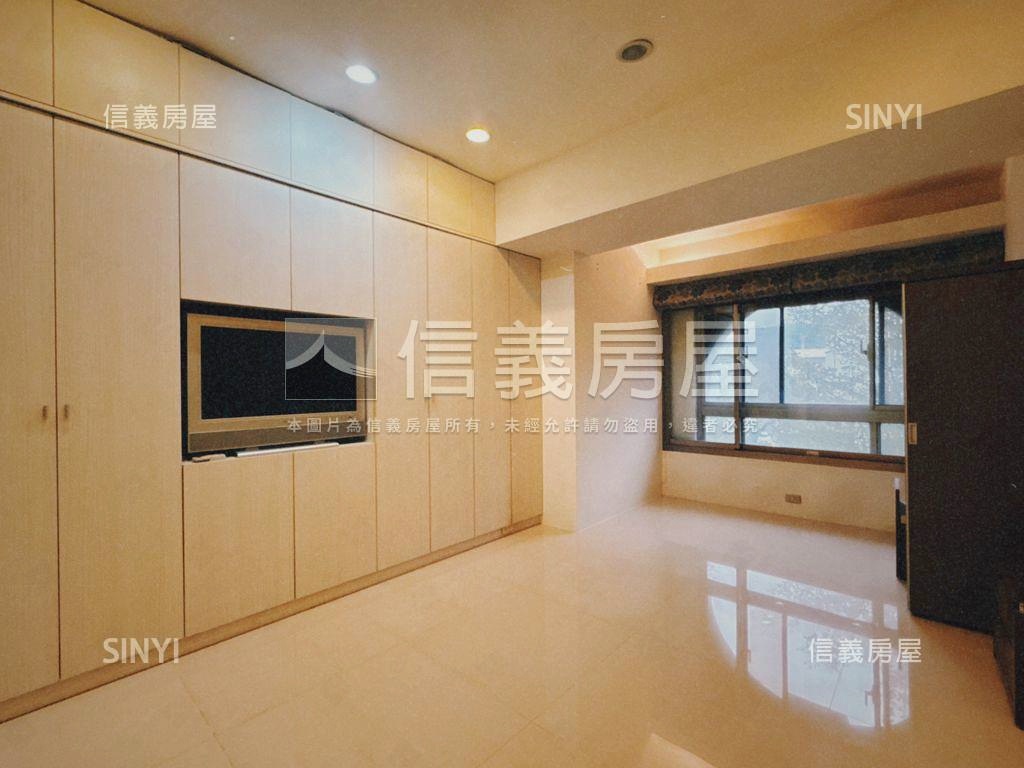 麗湖拓真鋼骨四房房屋室內格局與周邊環境