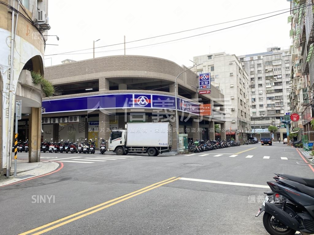 新案㊣永亨黃金店面房屋室內格局與周邊環境