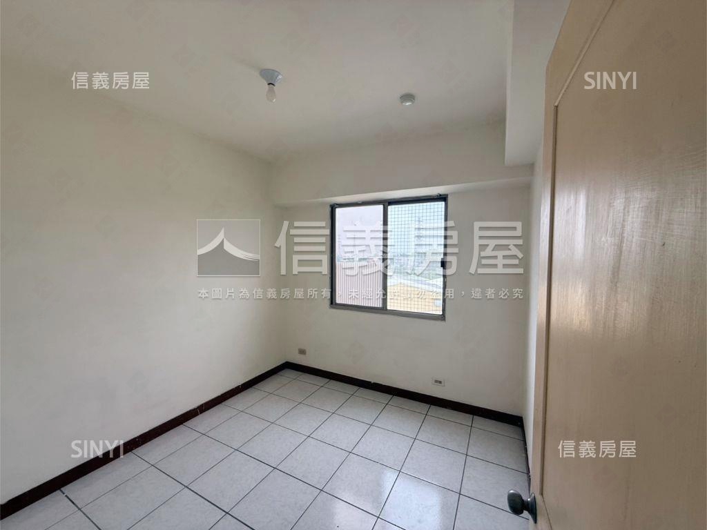 ★專任近中正路四房華廈房屋室內格局與周邊環境