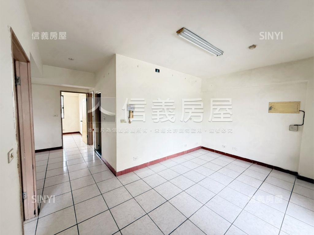 ★專任近中正路四房華廈房屋室內格局與周邊環境