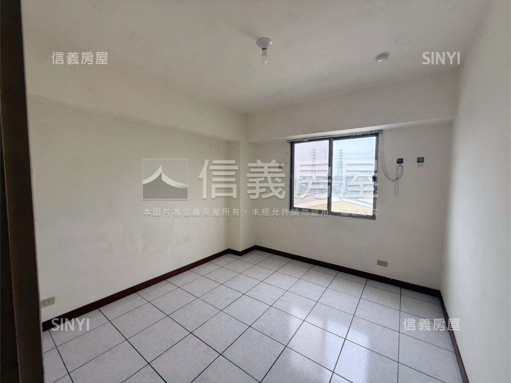 ★專任近中正路四房華廈房屋室內格局與周邊環境