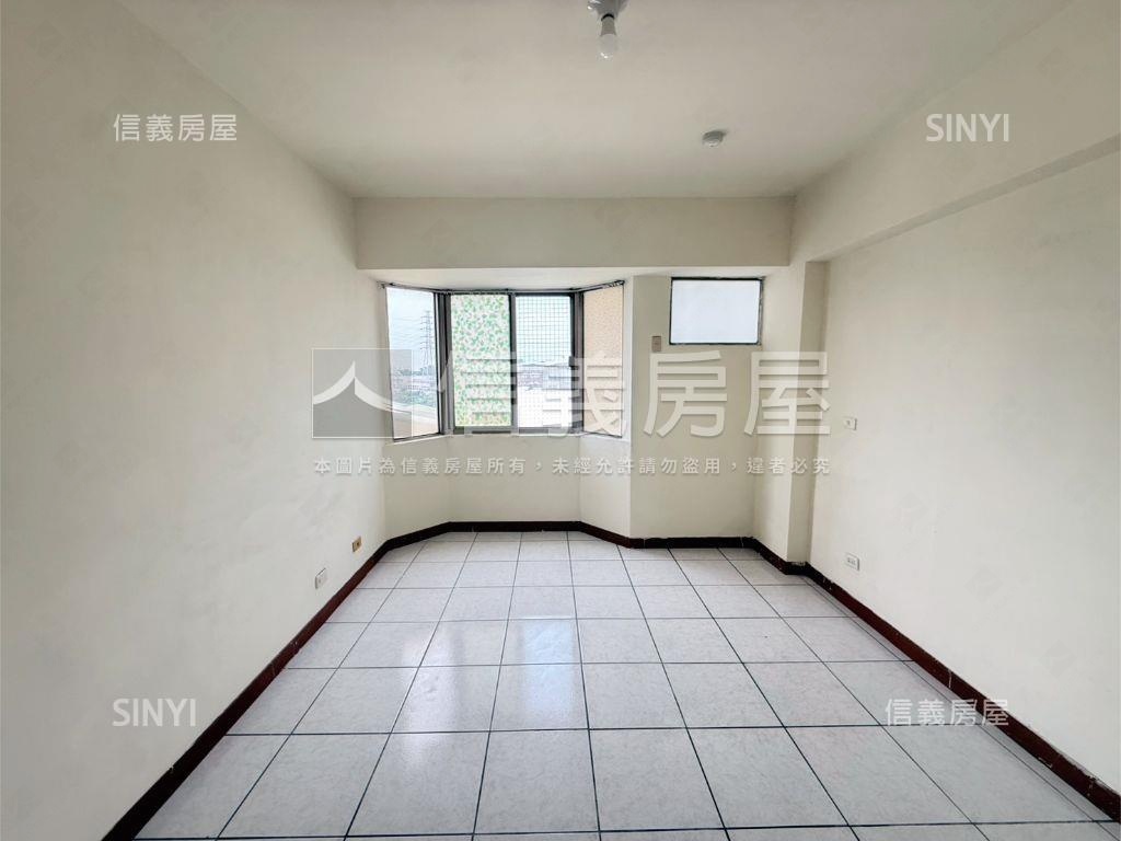 ★專任近中正路四房華廈房屋室內格局與周邊環境