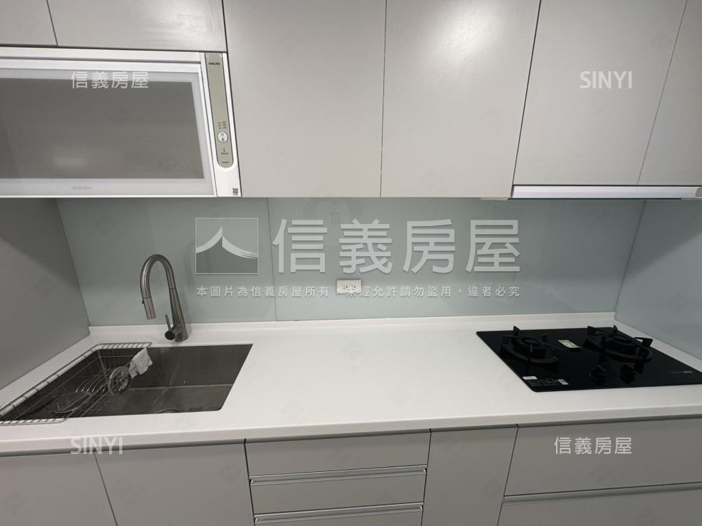 就看這間捷運美宅房屋室內格局與周邊環境