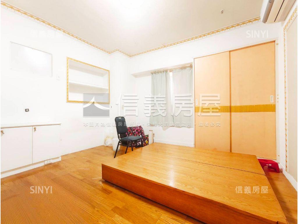 東泰２期建工商圈美三房房屋室內格局與周邊環境