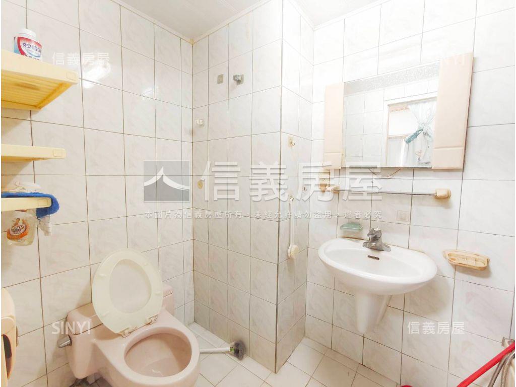 東泰２期建工商圈美三房房屋室內格局與周邊環境