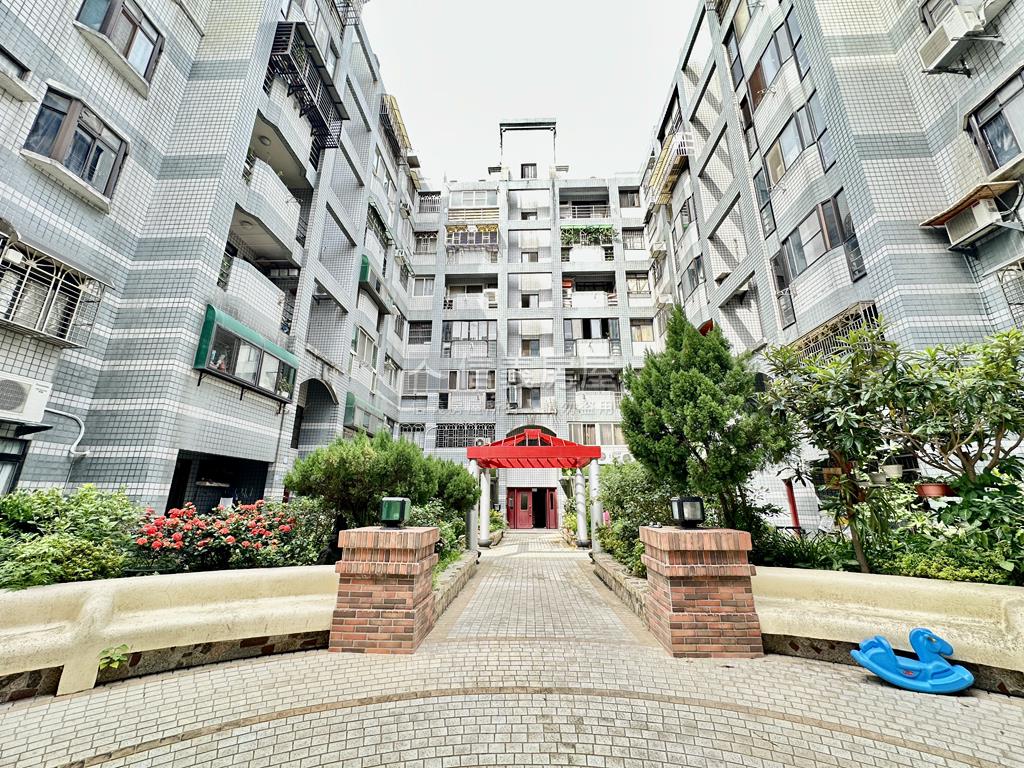 禾陸夏綠蒂三面採光四房房屋室內格局與周邊環境