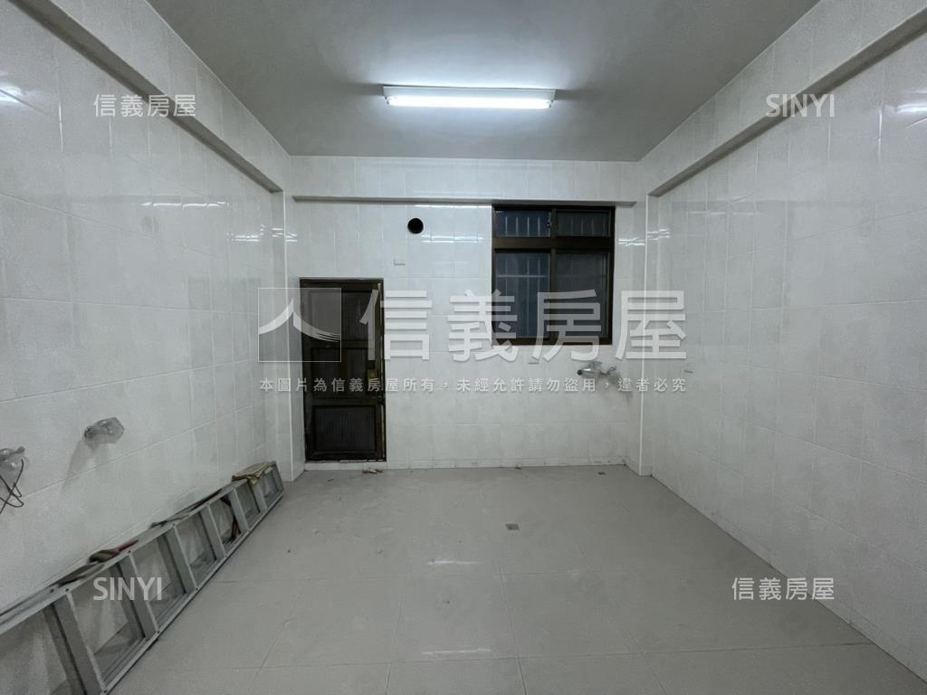 民族騎樓透天！稀有釋出！房屋室內格局與周邊環境