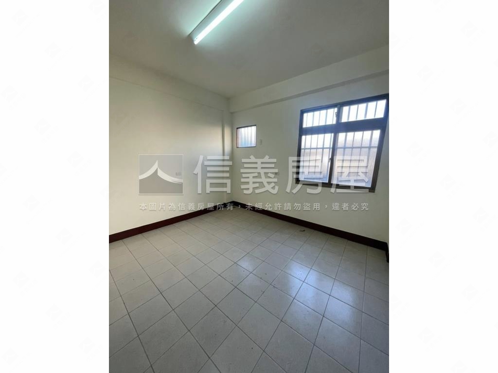 民族騎樓透天！稀有釋出！房屋室內格局與周邊環境