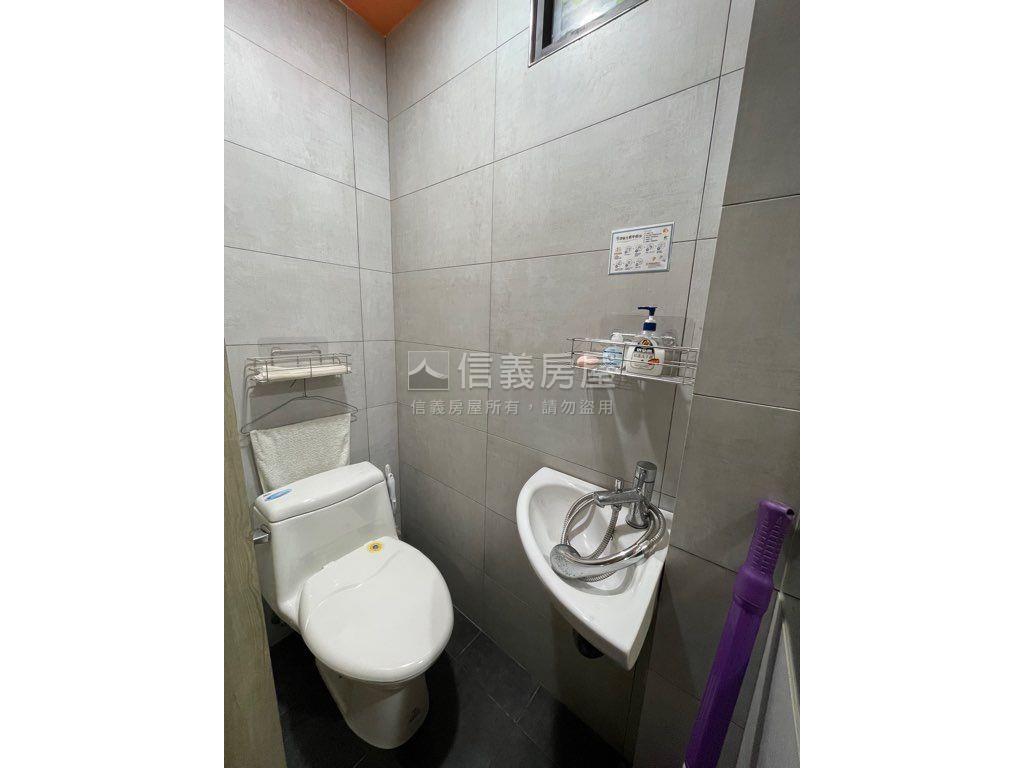 【店】明湖學校影城商圈房屋室內格局與周邊環境