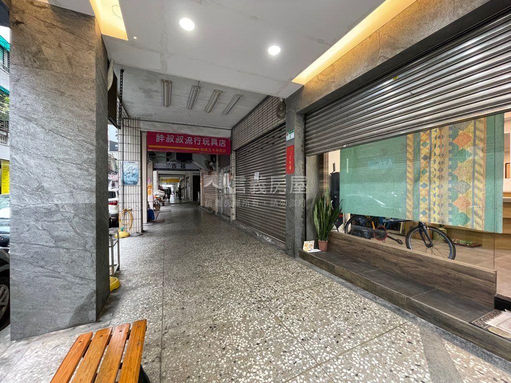 【店】明湖學校影城商圈房屋室內格局與周邊環境