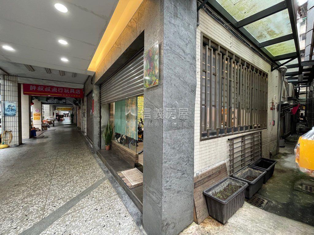 【店】明湖學校影城商圈房屋室內格局與周邊環境