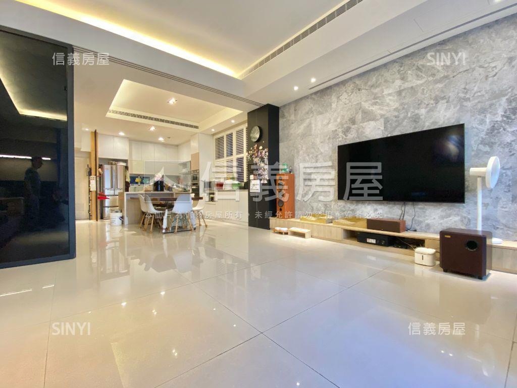 夯。葳格水悅雲出邊間別墅房屋室內格局與周邊環境