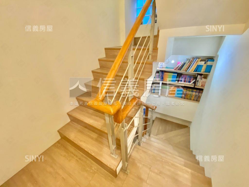 夯。葳格水悅雲出邊間別墅房屋室內格局與周邊環境