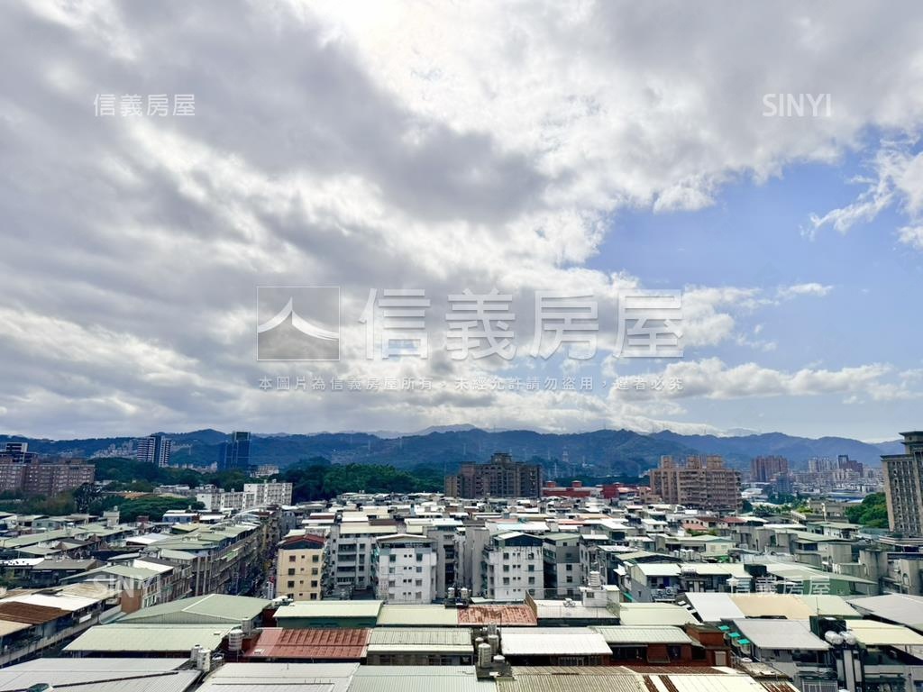 環球名人花園遠眺景觀４房房屋室內格局與周邊環境