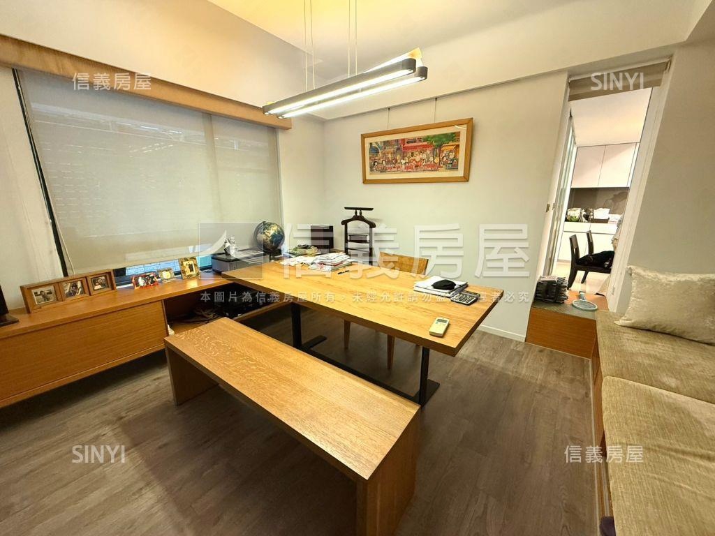 涵碧園豪邸露臺戶房屋室內格局與周邊環境