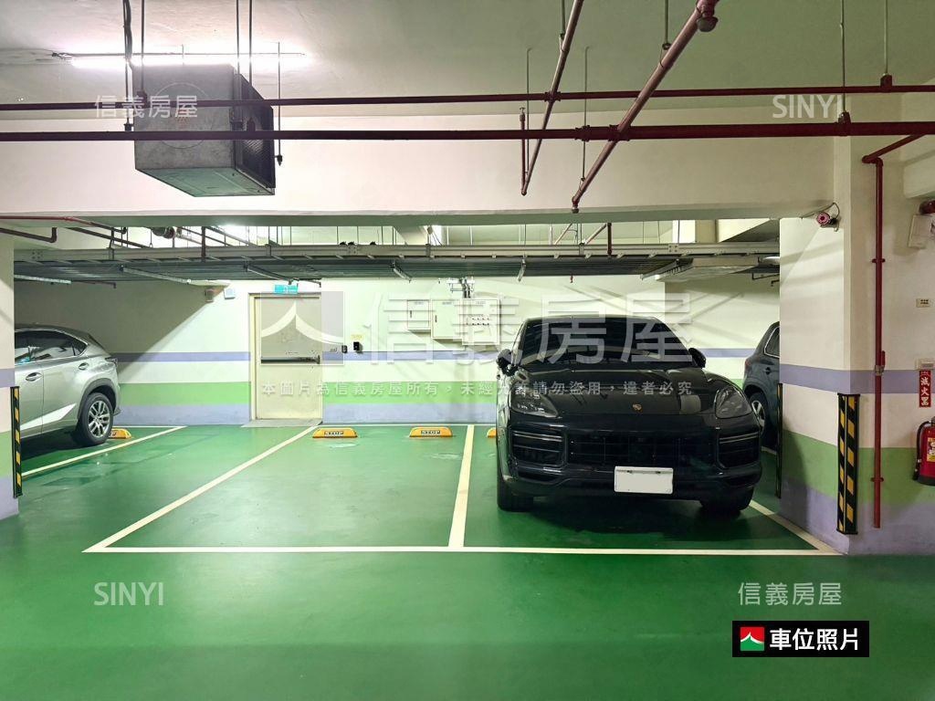 涵碧園豪邸露臺戶房屋室內格局與周邊環境