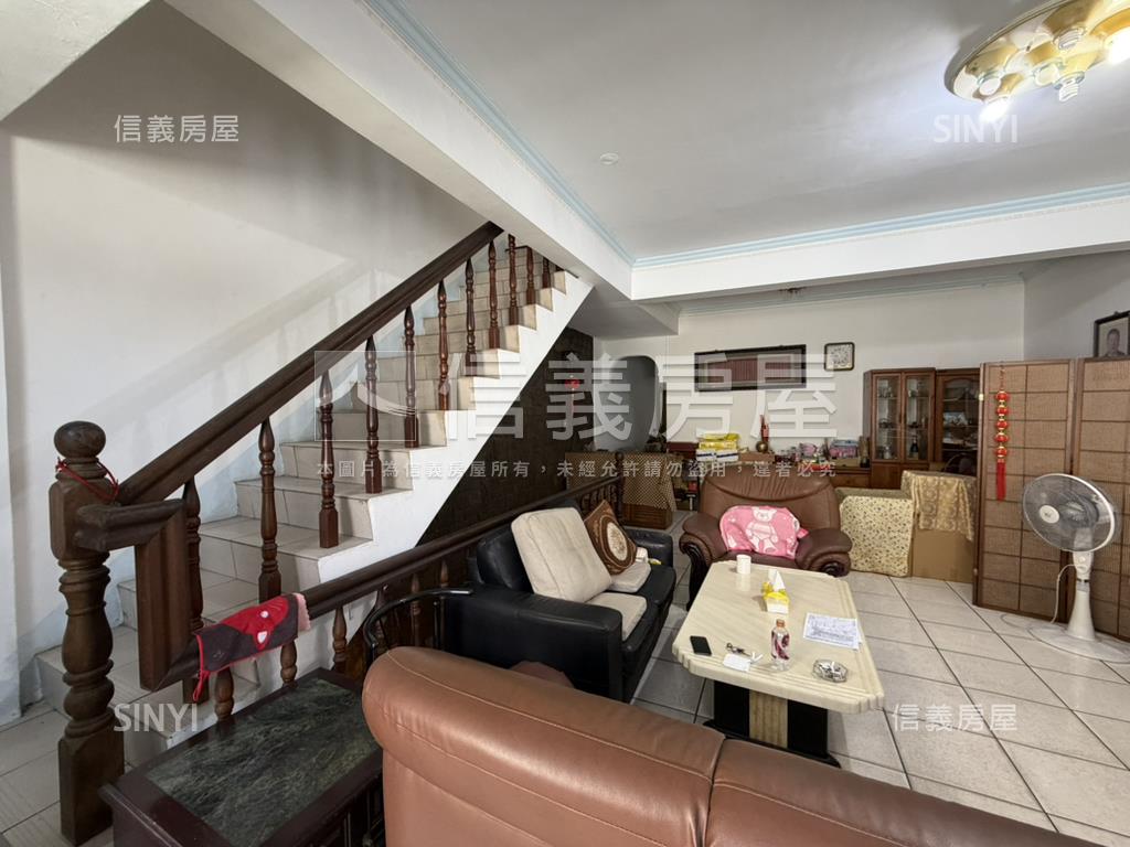 專任黃金透天改建題材房屋室內格局與周邊環境