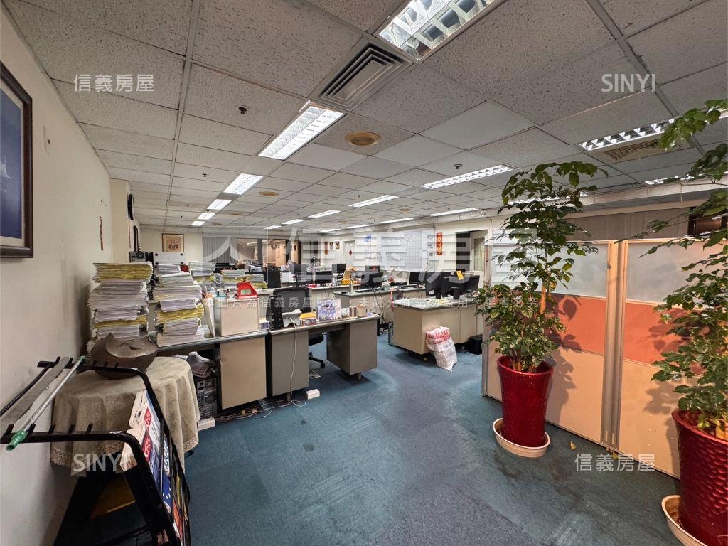 自由路黃金辦公室Ｂ房屋室內格局與周邊環境